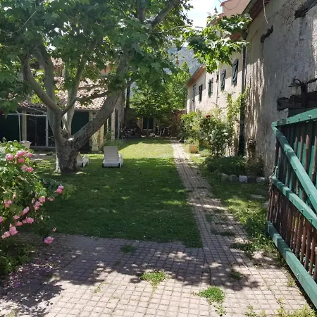 Veritable Mas Provencal Guest-house * La Palud-sur-Verdon
