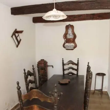 Veritable Mas Provencal Guest-house